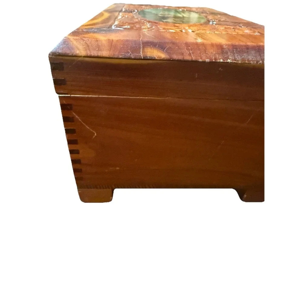 Vintage wood carved jewelry box scene on top mirror lock 11x4.5x6